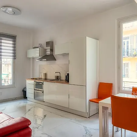 Suite Stalingrad Nice Buitenkant foto